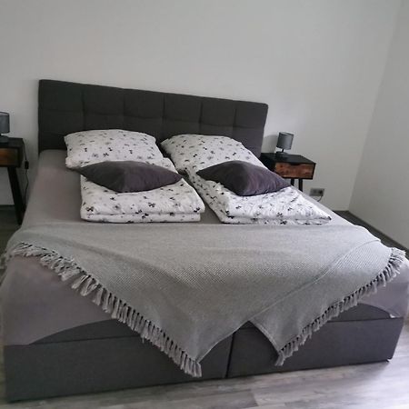 Ferienwohnung Waldbroel Валдбрьол Екстериор снимка